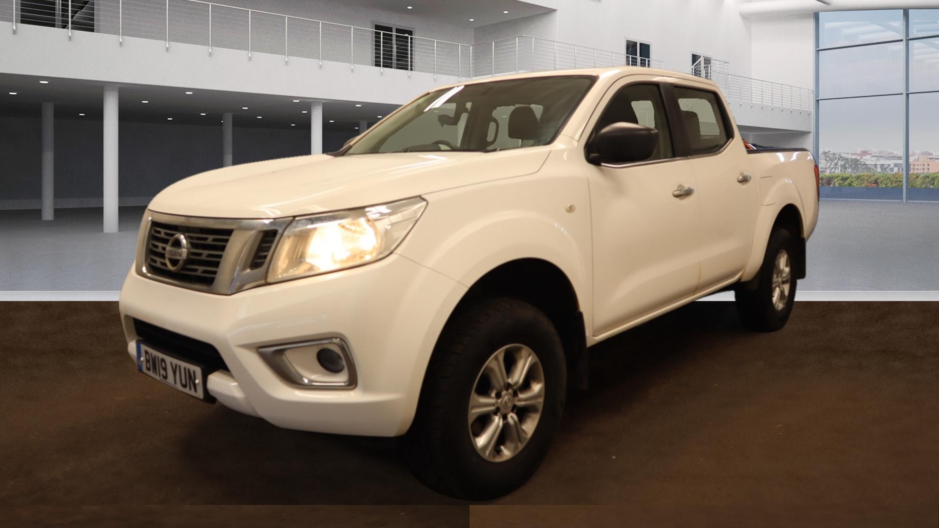 NISSAN Navara